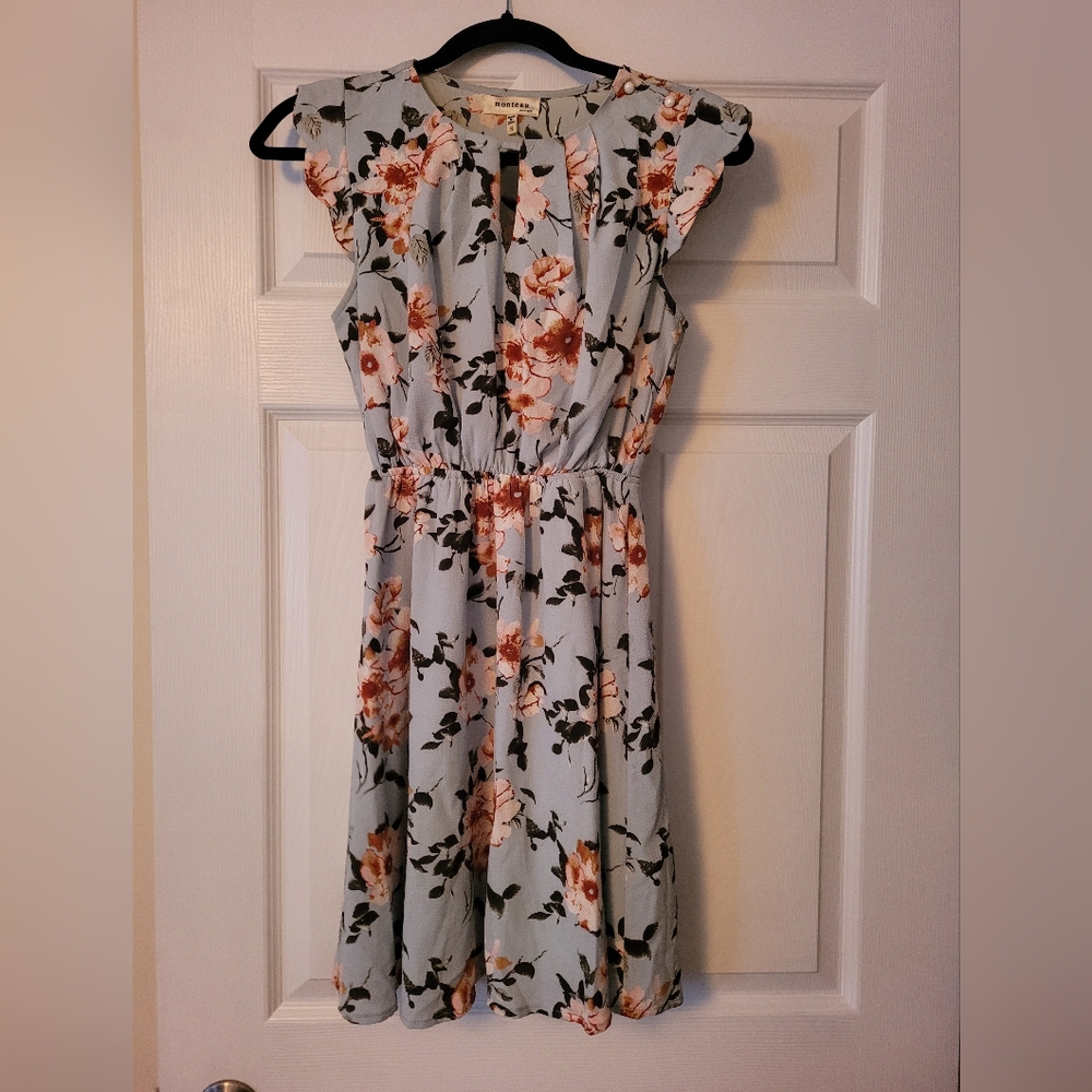 Monteau dress, size small